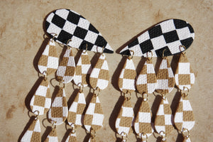 BREEZE- white&tan checkerboard