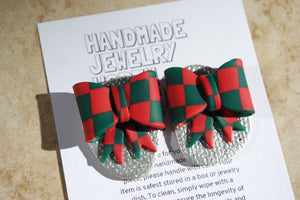 HOLIDAY EDITION STUD- chrome, red&green checkered bow
