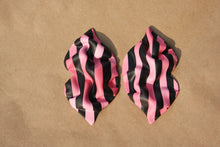 Load image into Gallery viewer, LUSH- pink ombre, black stripe