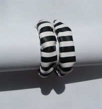 Load image into Gallery viewer, HOOP DREAMS- black&amp;white stripes