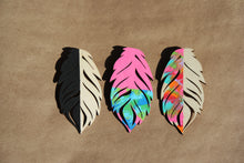 Load image into Gallery viewer, REEFWOOD feather- hot pink dipped