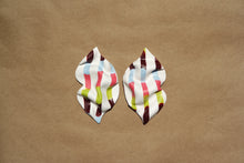 Load image into Gallery viewer, LUSH- white stripe